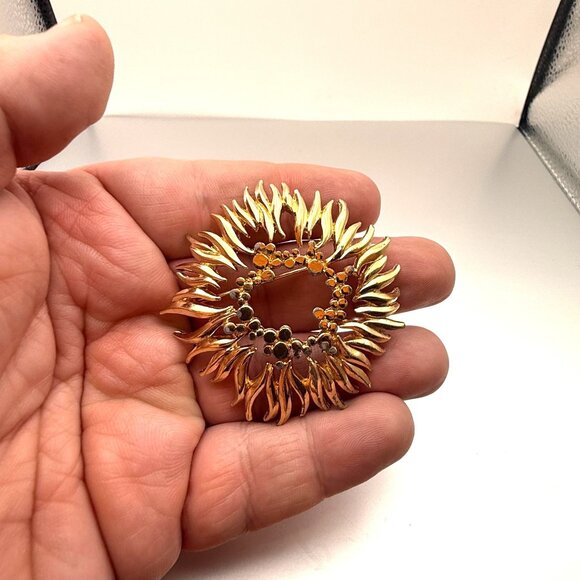 Vintage Sarah Coventry Gold Tone Sunburst Circle Brooch Pin - Picture 5 of 9